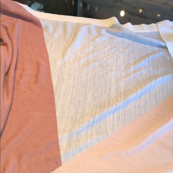 Lululemon cape - Picture 1 of 3